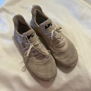 APL Techloom Tracer Sneakers Tan size Women's 8